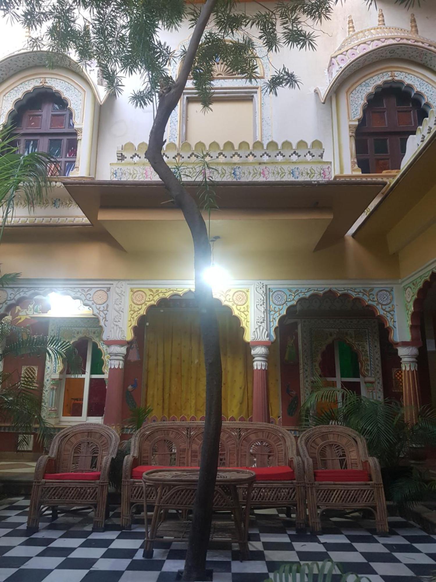 شقة Sureli Haveli جايبور الغرفة الصورة