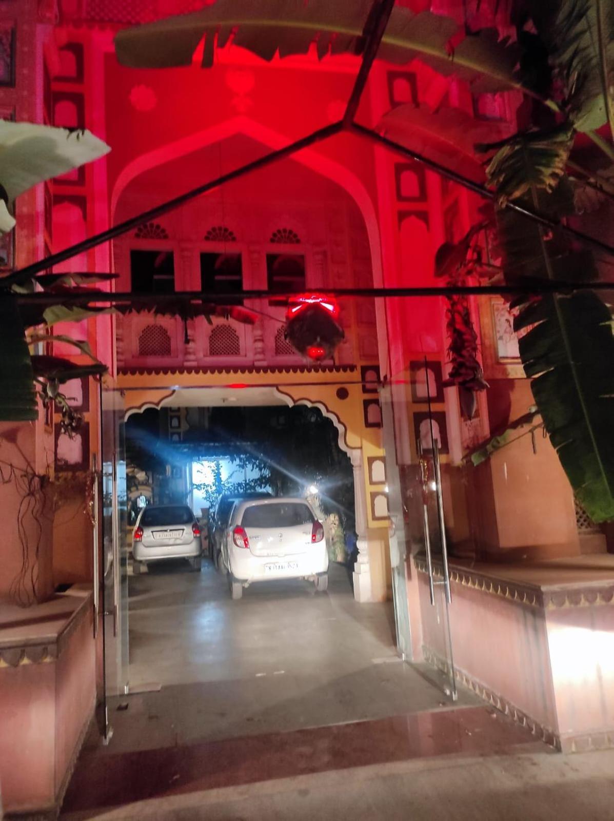 شقة Sureli Haveli جايبور الغرفة الصورة