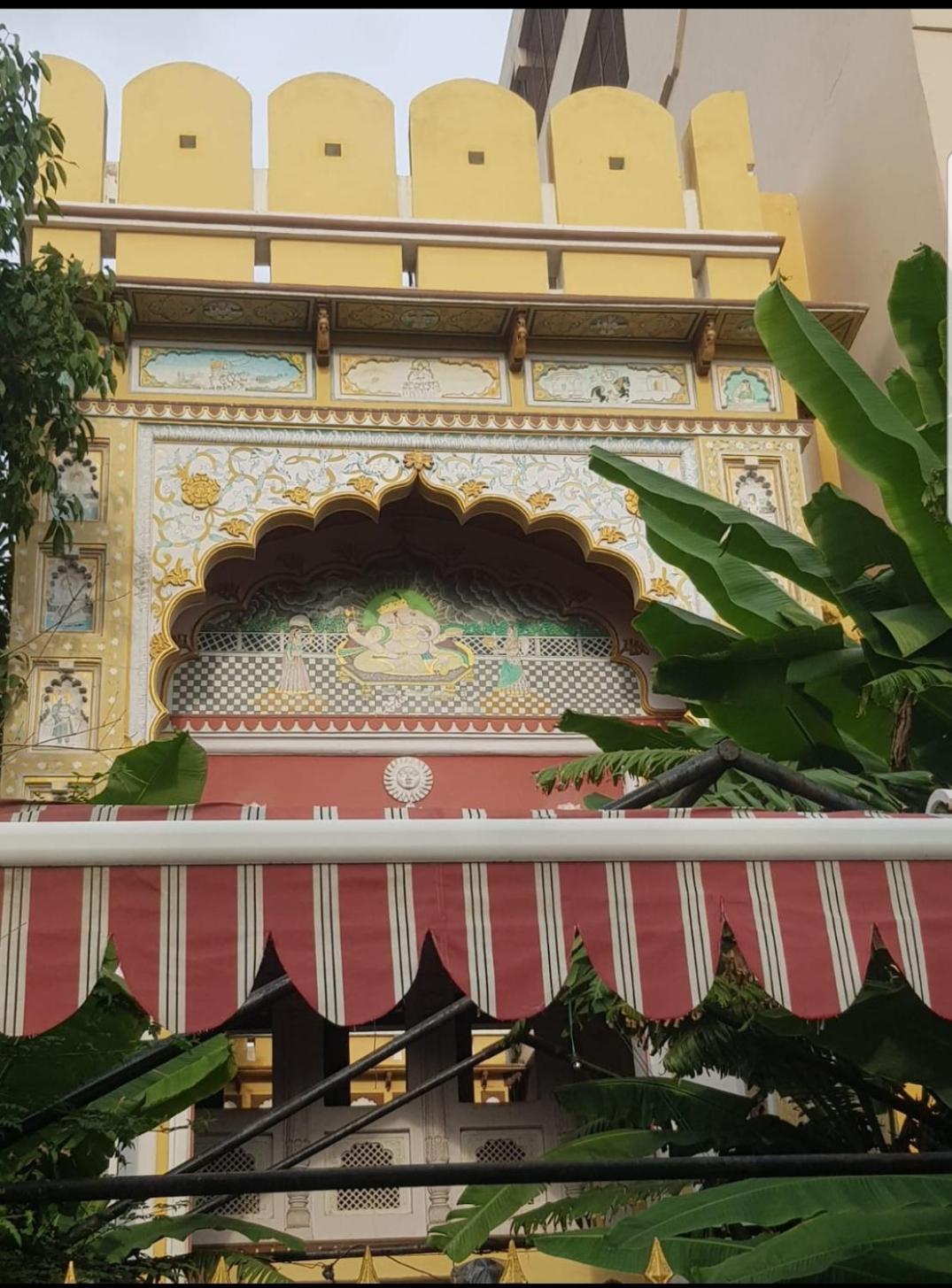 شقة Sureli Haveli جايبور الغرفة الصورة
